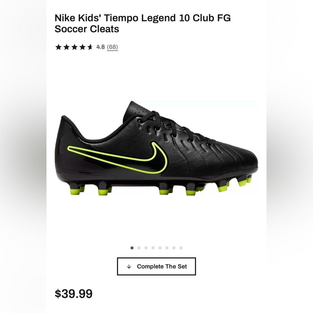 Kids soccer’s boots ,Sz .3,5 .